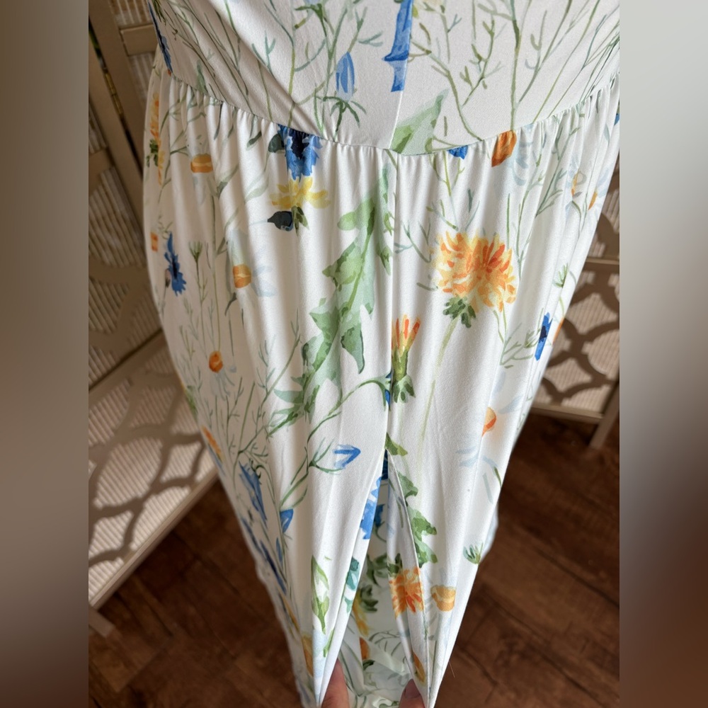 NWT | White and Floral Dress | XL - Picture 2 of 9